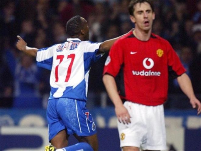 中国足球必 中国足球必